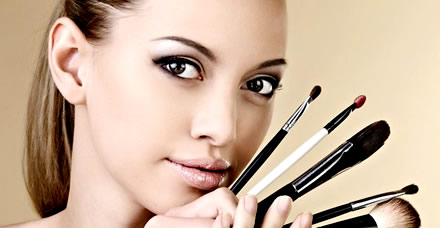 Правила макияжа для молодой кожи